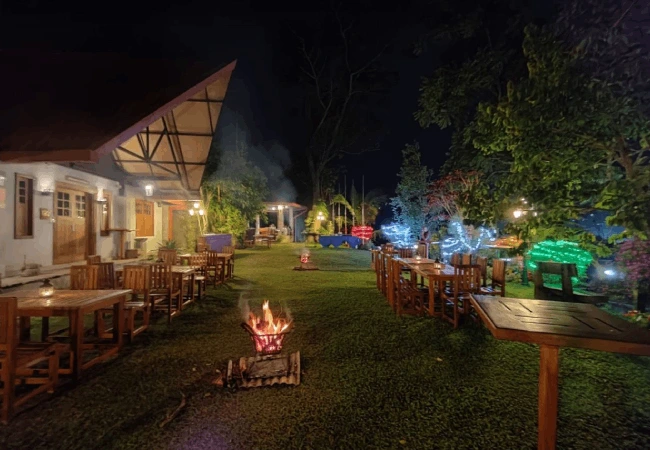 Outdoor Dining in our Tranquil Garden